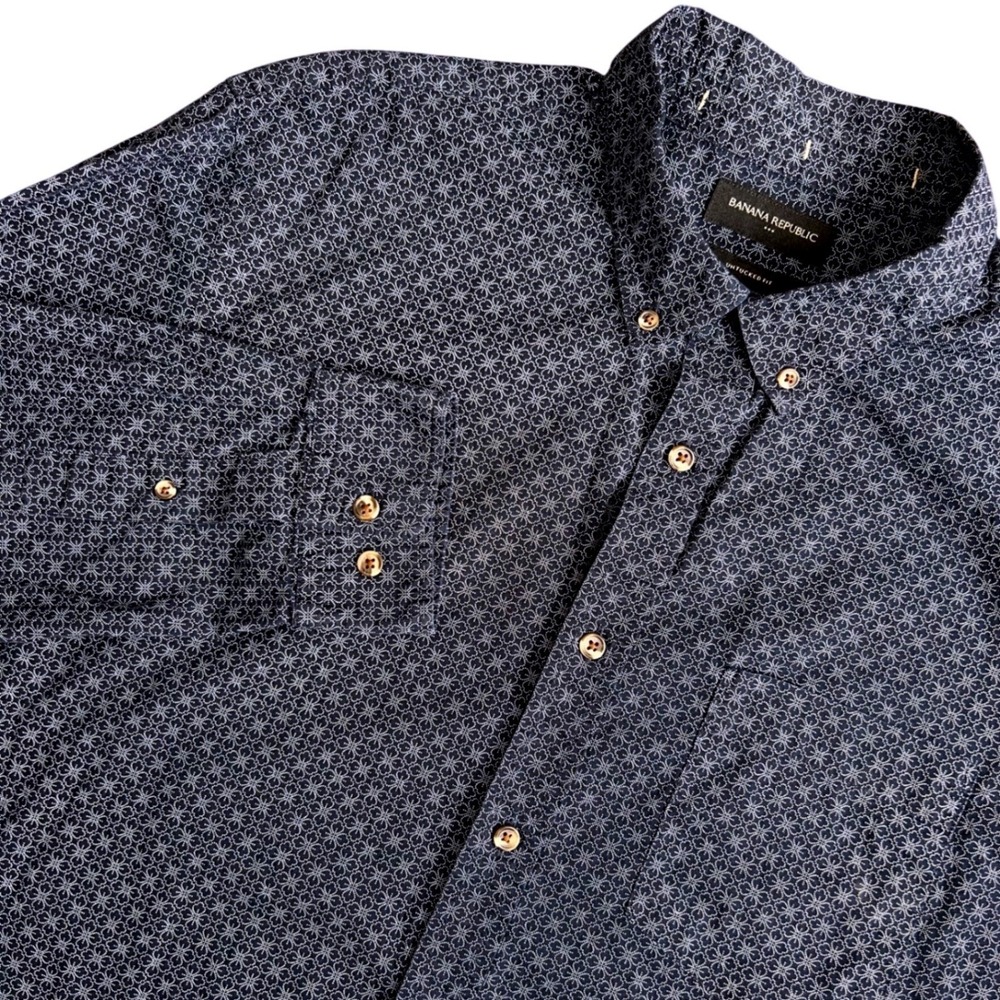 Banana Republic Untucked Fit Micro Geo Print Shirt Mens Cotton Button Down XL